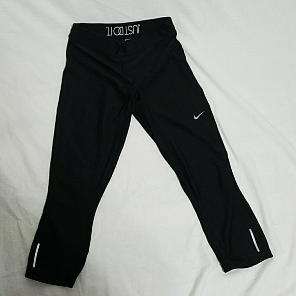 Nike Pants - Nike Just Do It crop Capri size medium